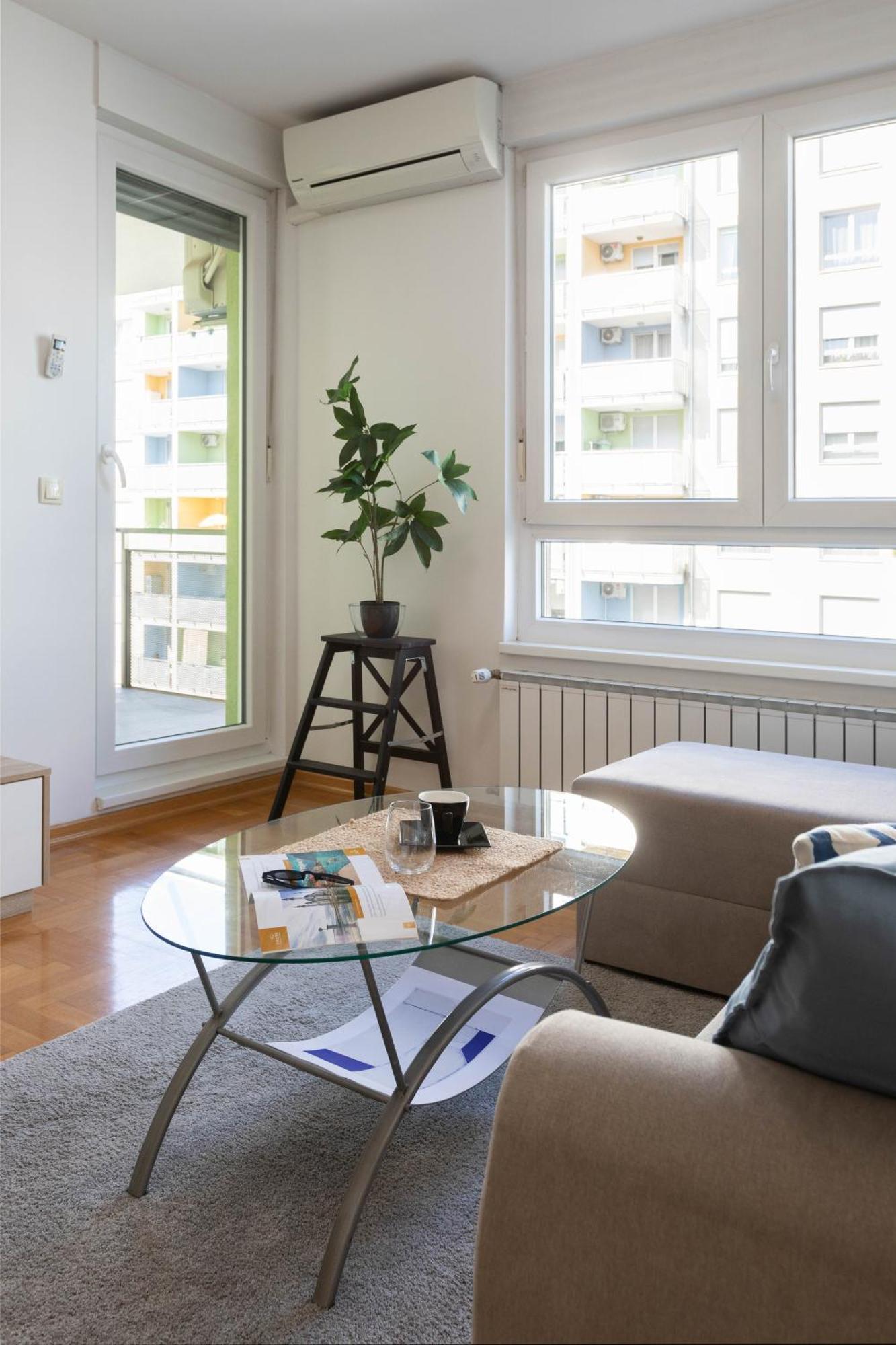 דירות זאגרב Sunny 1Bdr With Balcony & Parking מראה חיצוני תמונה