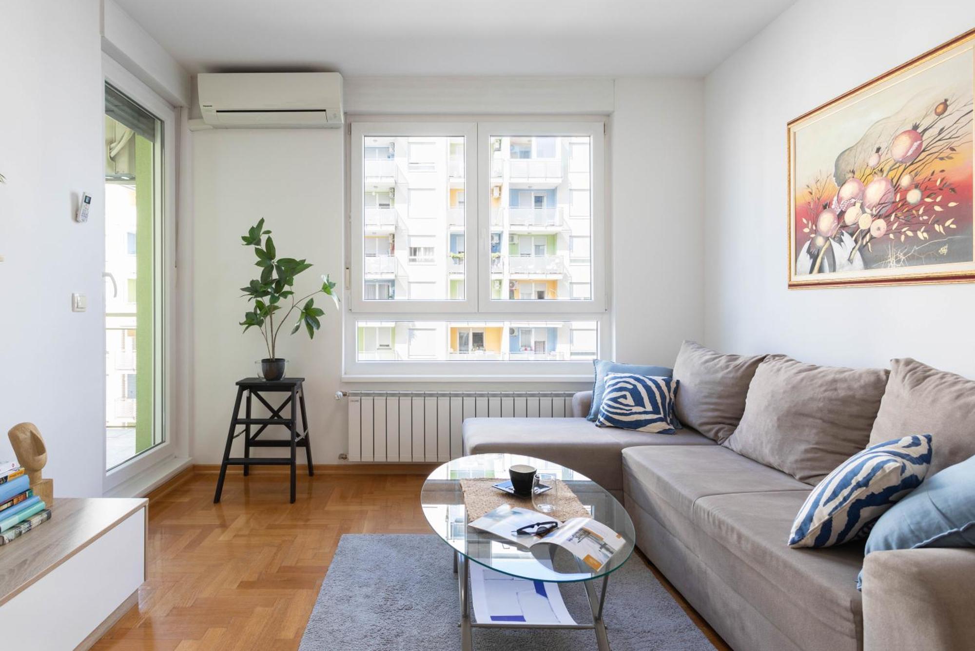 דירות זאגרב Sunny 1Bdr With Balcony & Parking מראה חיצוני תמונה