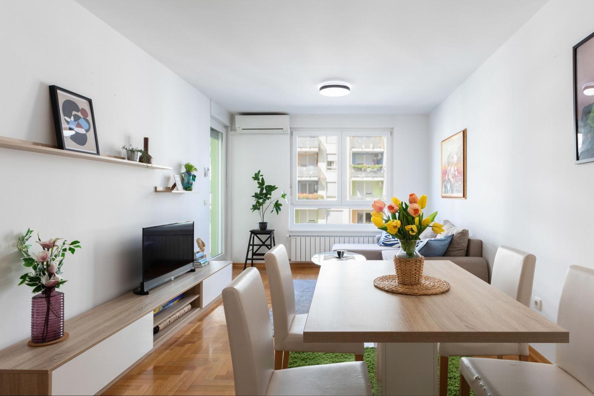 דירות זאגרב Sunny 1Bdr With Balcony & Parking מראה חיצוני תמונה