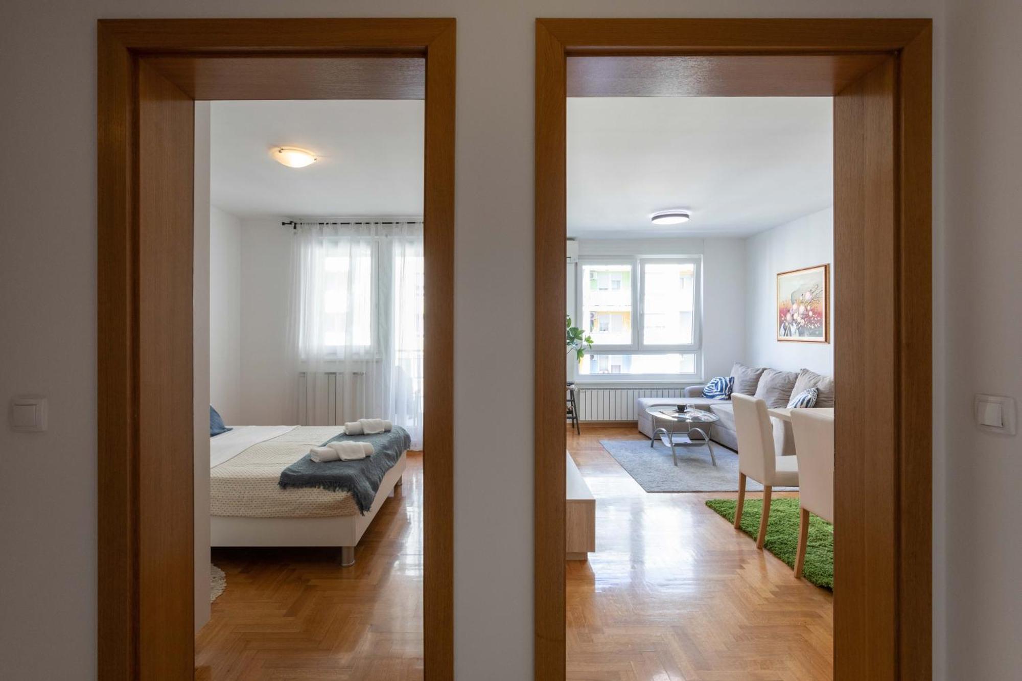 דירות זאגרב Sunny 1Bdr With Balcony & Parking מראה חיצוני תמונה