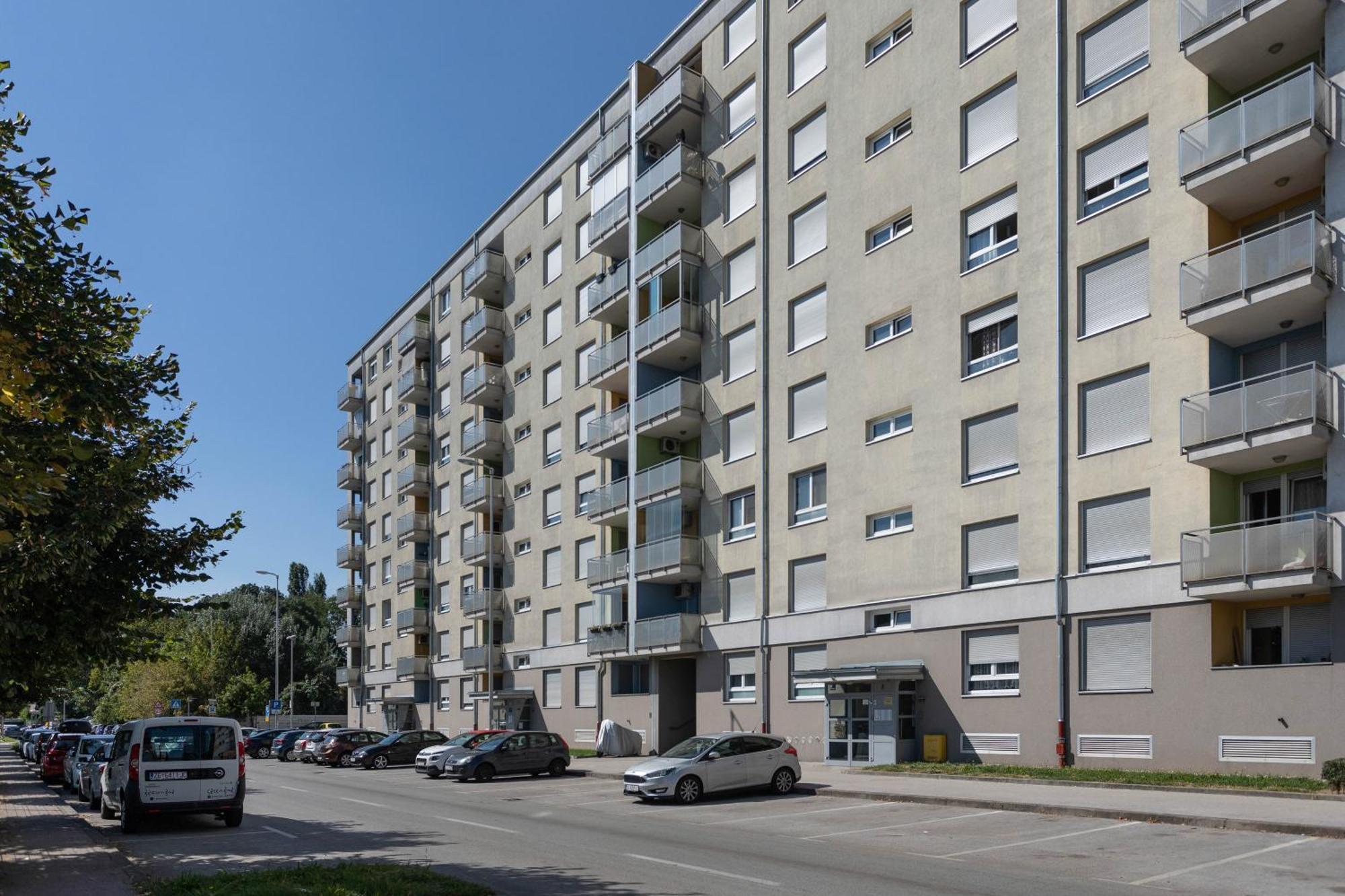 דירות זאגרב Sunny 1Bdr With Balcony & Parking מראה חיצוני תמונה