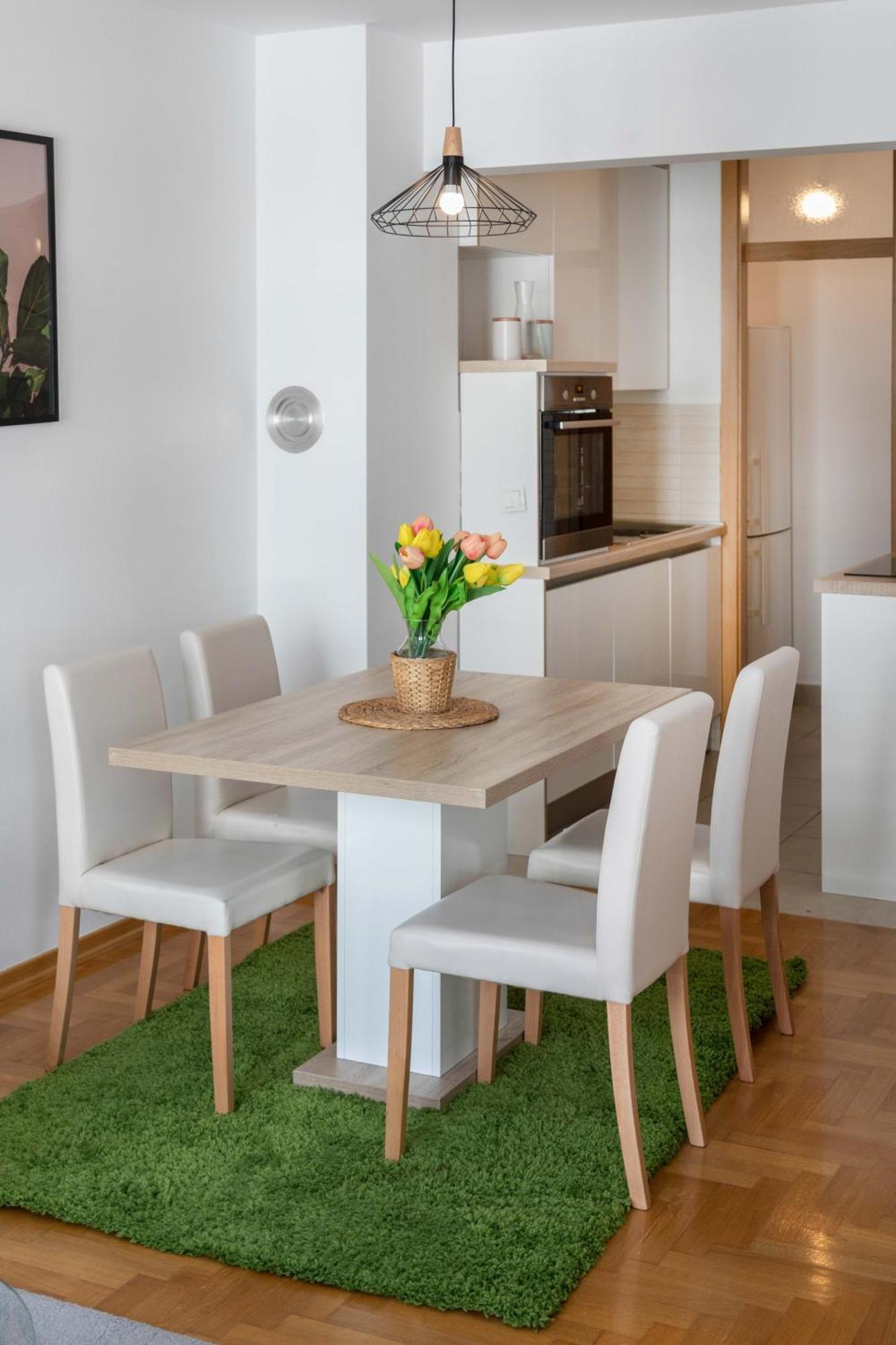דירות זאגרב Sunny 1Bdr With Balcony & Parking מראה חיצוני תמונה